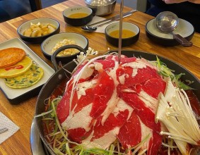 청담물갈비_???? . 서울에도 물갈비가-??? 여기는 볶음밥을 먹을수있어 좋았어요???? 양도 2인분 넉넉히 많고 추울때 매콤하니 물갈비 왕왕추천????